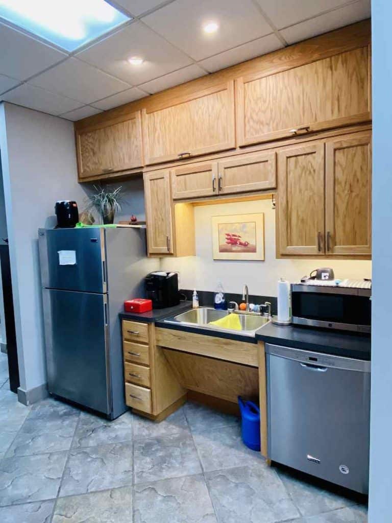 kitchen with refrigerator, dishwasher and sink 